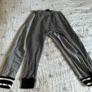 Whistle & flute joggers